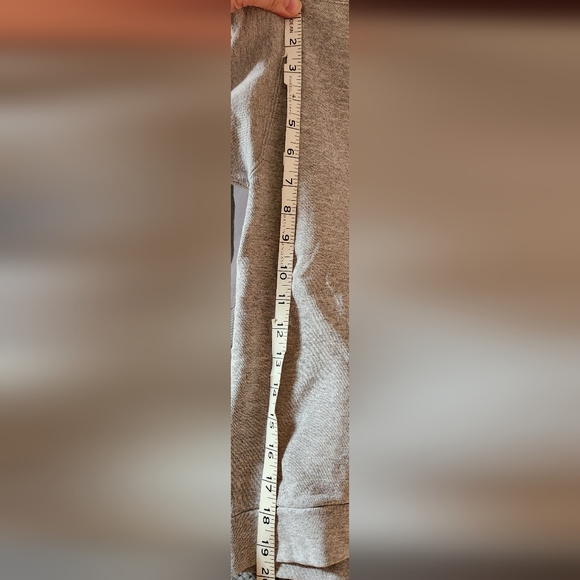 3/$20 - Nike Just Do It Spell Out Crewneck Sweatshirt - Boys Size Small S - Picture 7 of 8